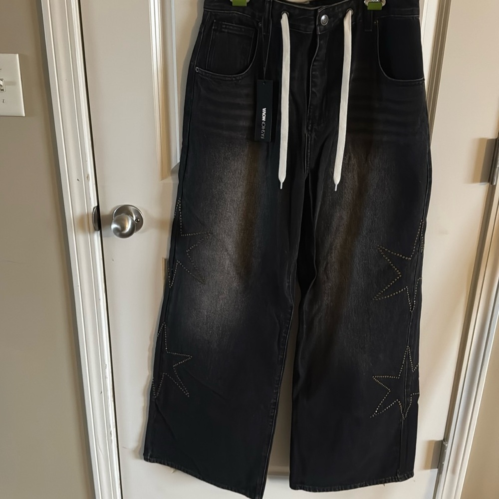 Fashion Nova Women’s Black Jeans